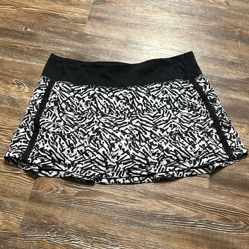 Lululemon pace rival skirt II brushed animal white black size 8*** rare*** - Picture 3 of 11